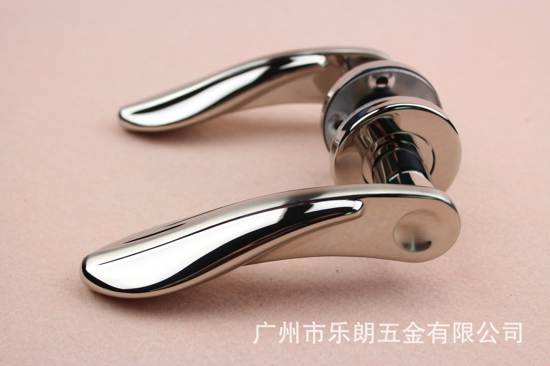95视频在线观看网站95视频网RST-02 欧式门锁具不锈钢冲压把手