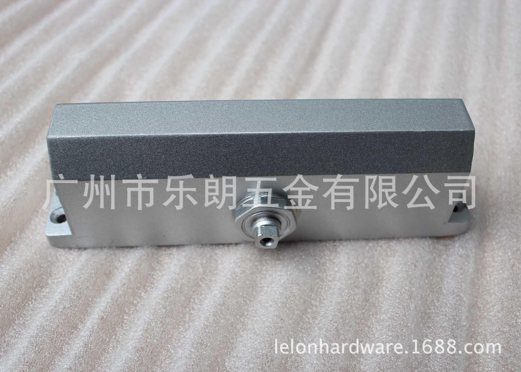 95视频在线观看网站95视频网RDC-05 重型方背闭门器