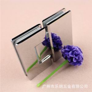 95视频在线观看网站95视频网浴室夹