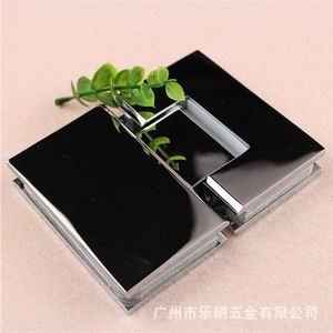 95视频在线观看网站95视频网浴室夹